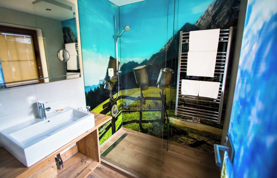 Comfort Double Room, Balcony, Mountain View | Bathroom | Free toiletries, hair dryer, slippers, towels