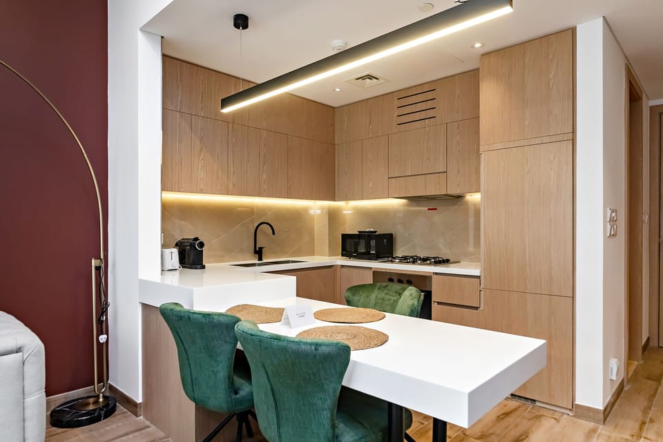 Premium Apartment, 2 Bedrooms, Balcony, Courtyard View | Private kitchen | Electric kettle
