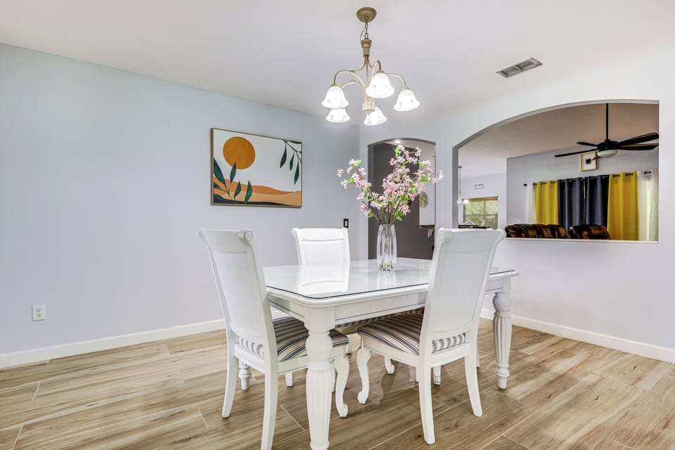 House (3 Bedrooms) | Interior