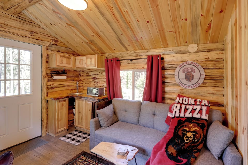 House (1 Bedroom) | Interior