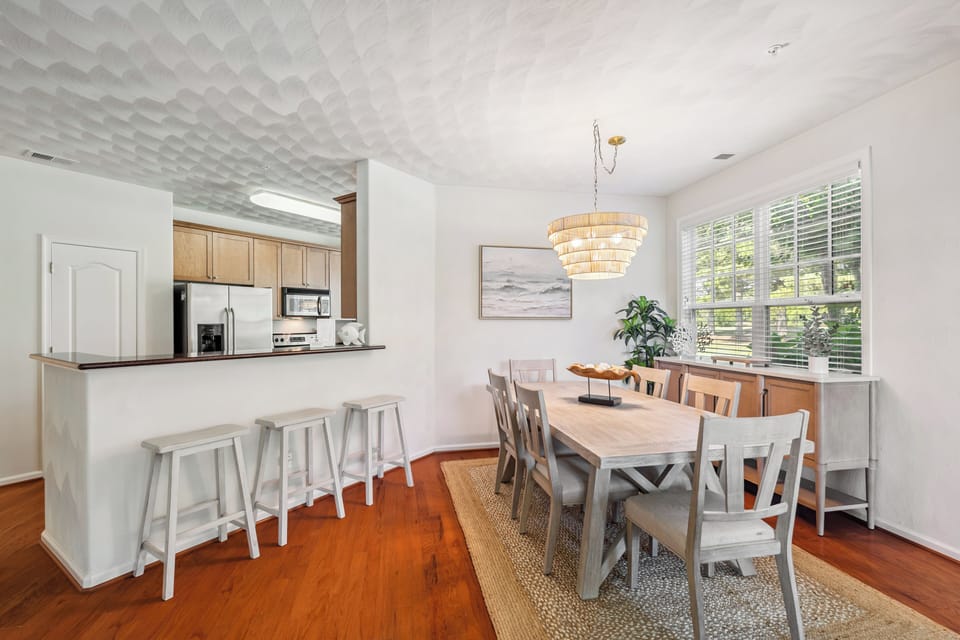 Dining Area/ Kitchen