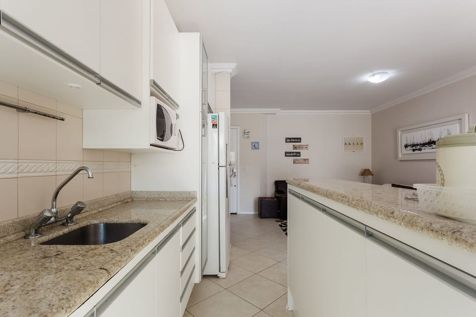 Basic Apartment | Private kitchen