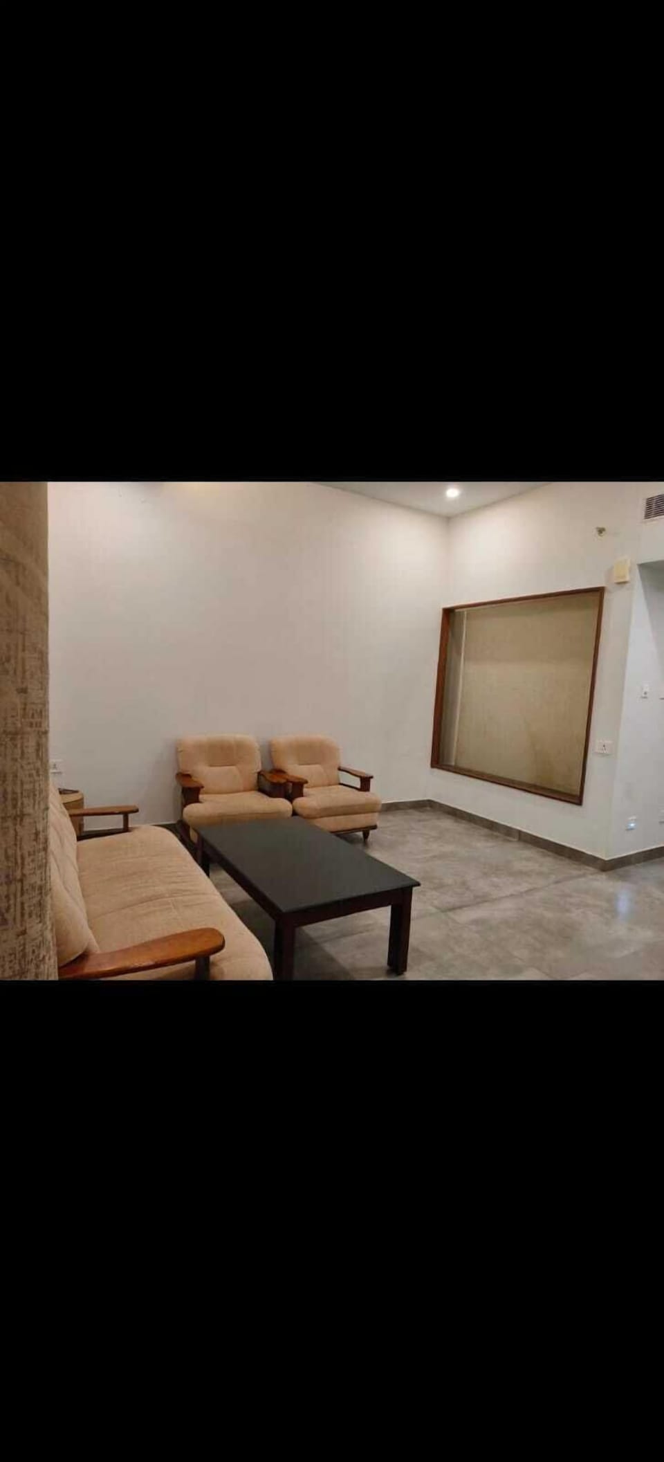 Luxury Suite | Iron/ironing board, free WiFi
