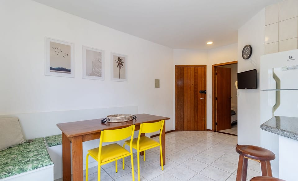 Fully Equipped Apartments Just Minutes From Jurere Beach - CIE Apartment in Florianopolis