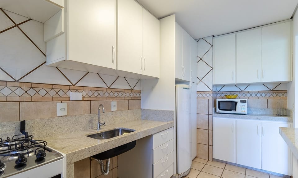 Basic Apartment | Private kitchen