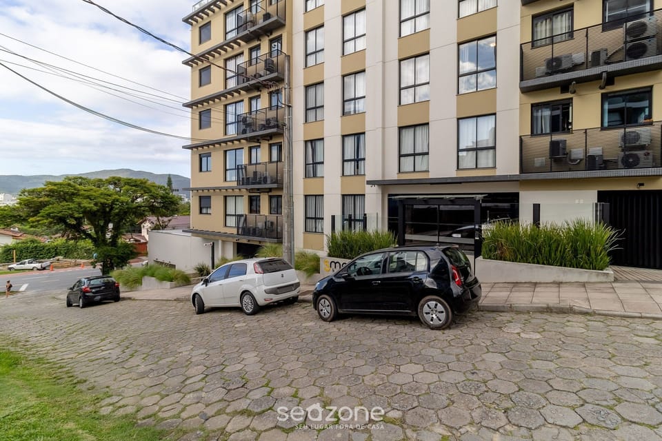 Basic Apartment | Exterior