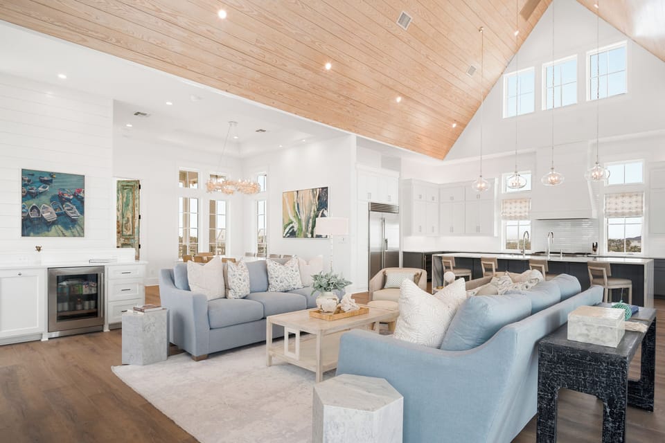 House (6 Bedrooms) | Interior