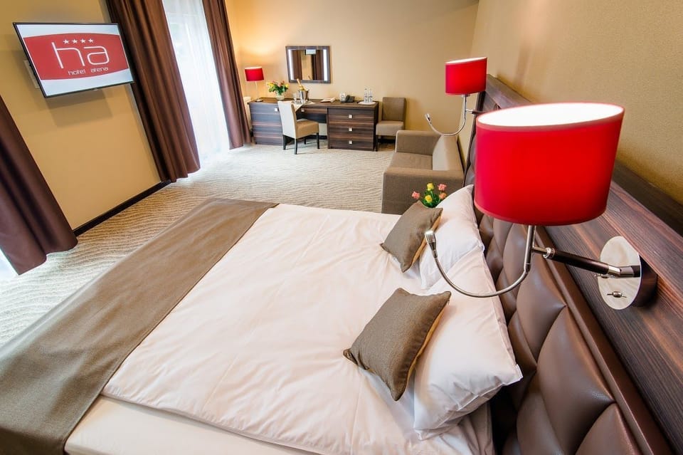 Premium bedding, minibar, desk, laptop workspace