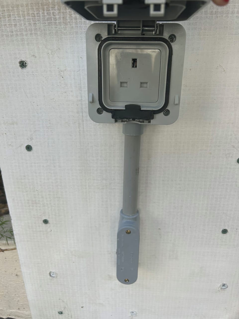 Current Vehicle Chargin Station