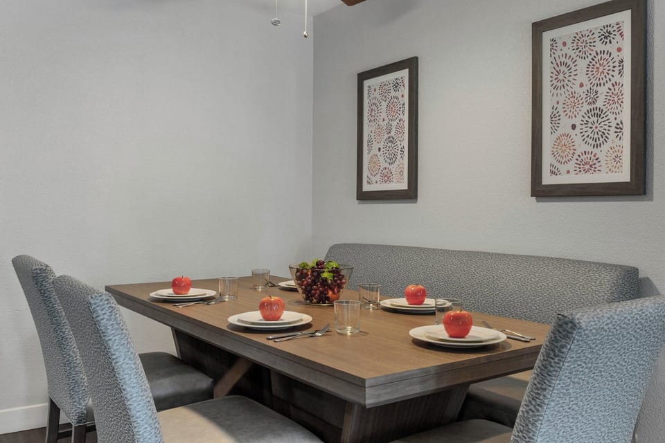 Condo, 3 Bedrooms, Non Smoking, Kitchen | Dining room