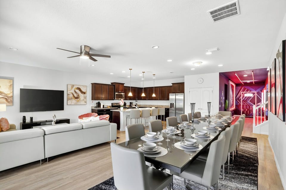 Open Floor Plan - Dining Room, Living Room And Kitchen