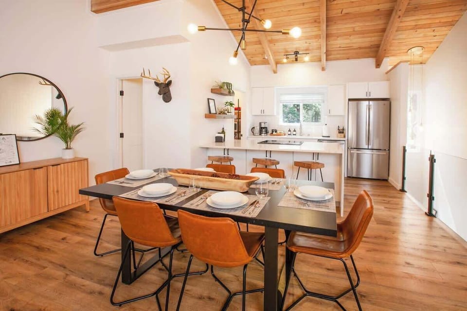 Condo, Multiple Beds, Patio, Mountain View (Golden Antlers Den) | Dining