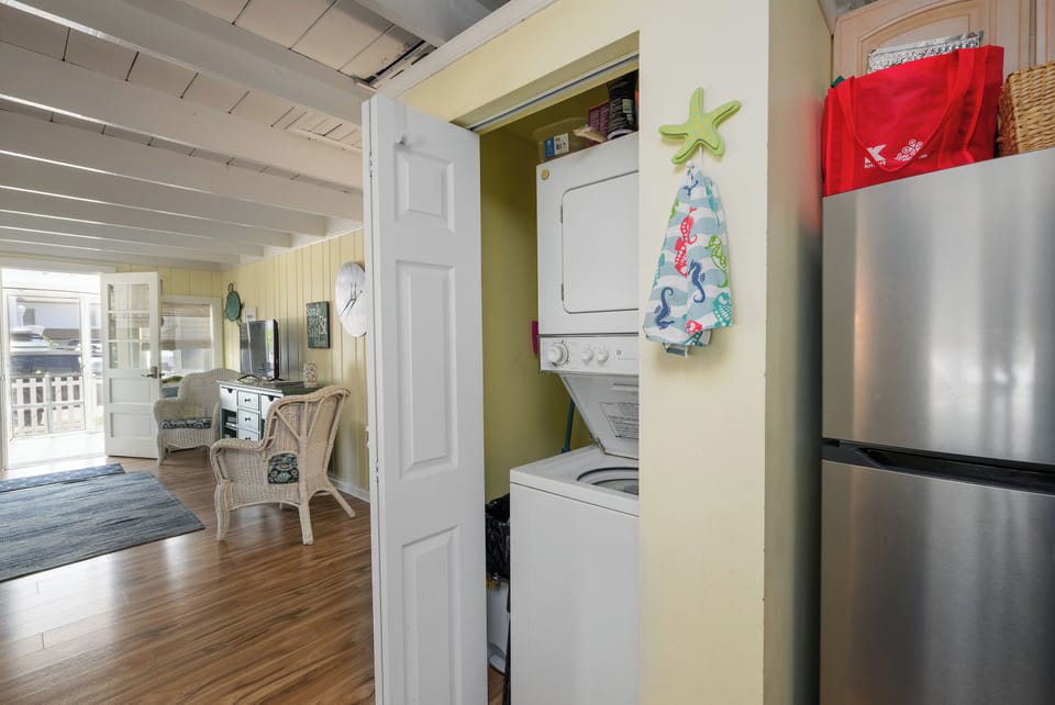 Stackable Washer & Dryer