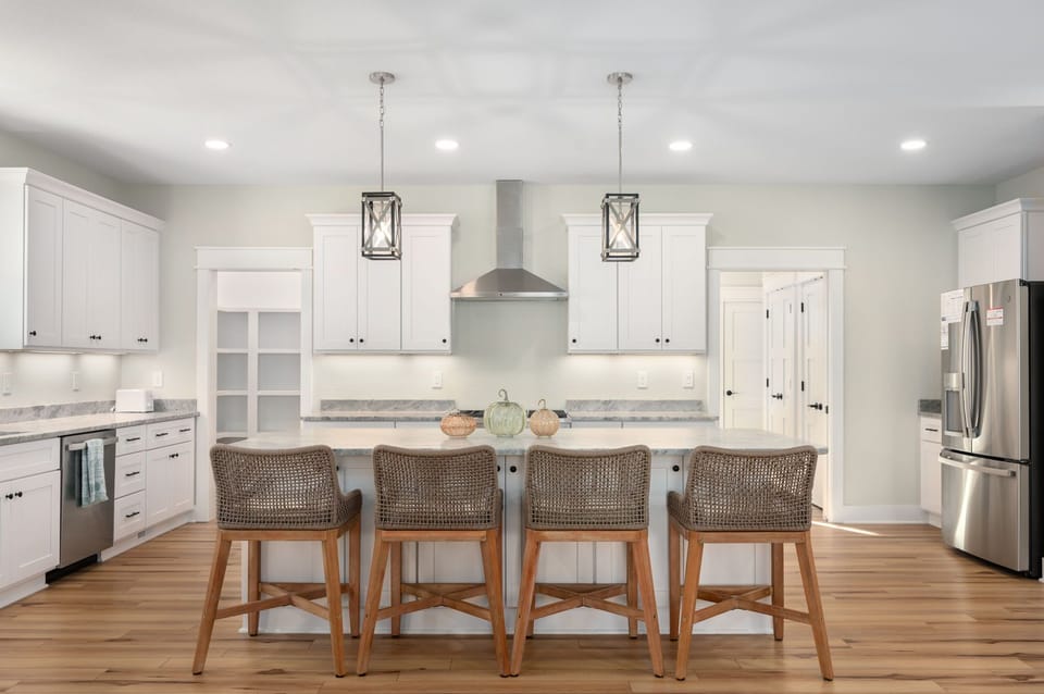 NH369: Nags Head 369 | ML Kitchen Area - Island Seating for 4