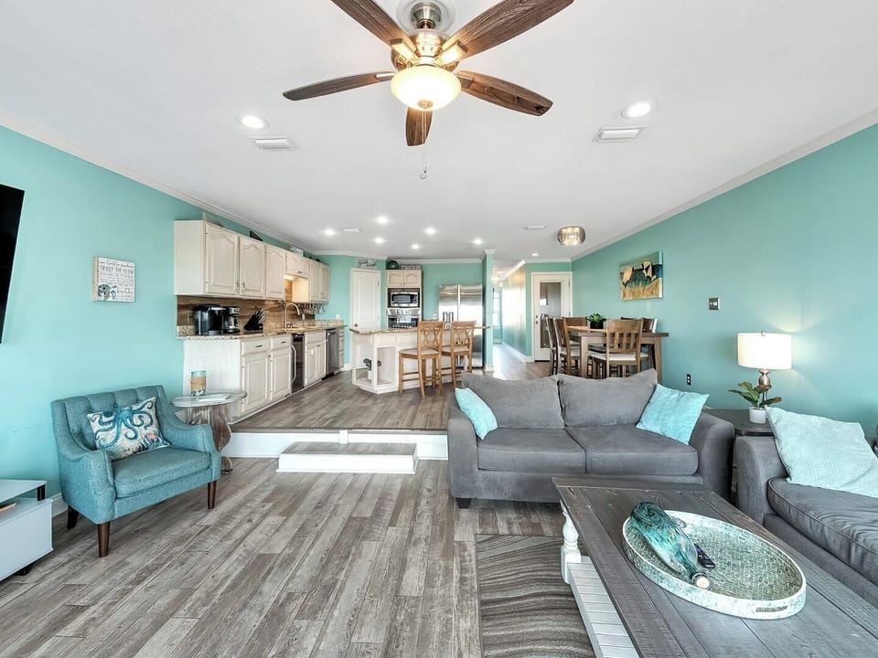 Living Room to Kitchen view