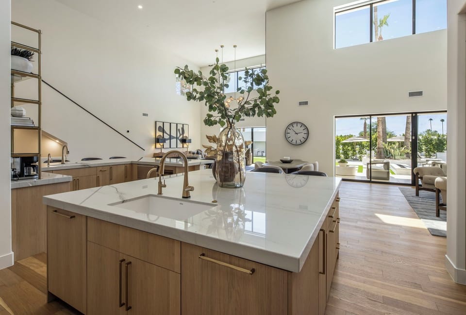 Kitchen with views!