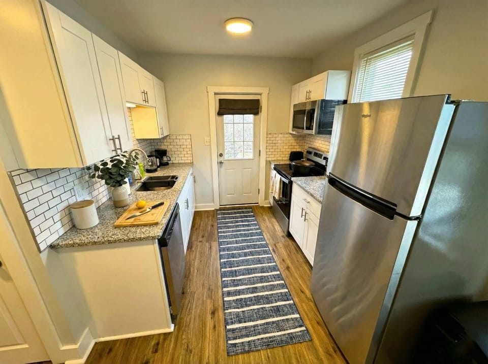 House | 1 bedroom, desk, Internet