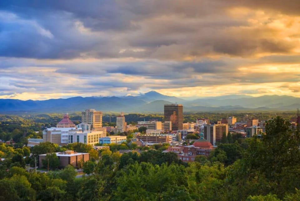 Asheville adventures await—only 15 minutes to downtown’s restaurants, breweries & galleries.