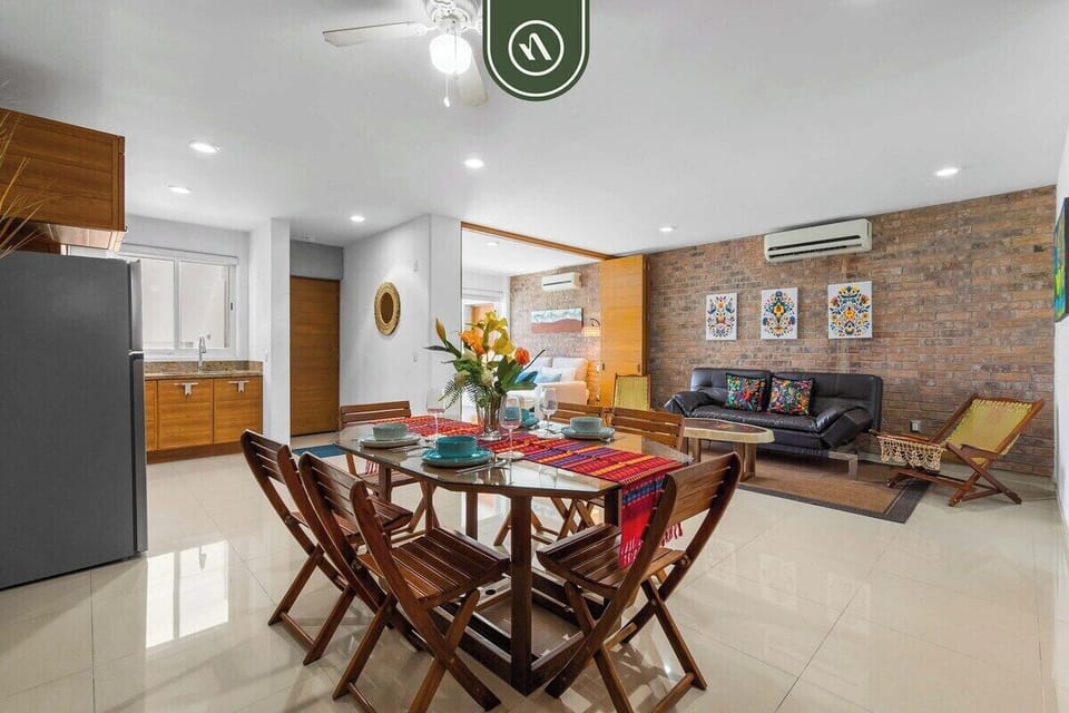 Living room with AC & multiple environments for top comfort