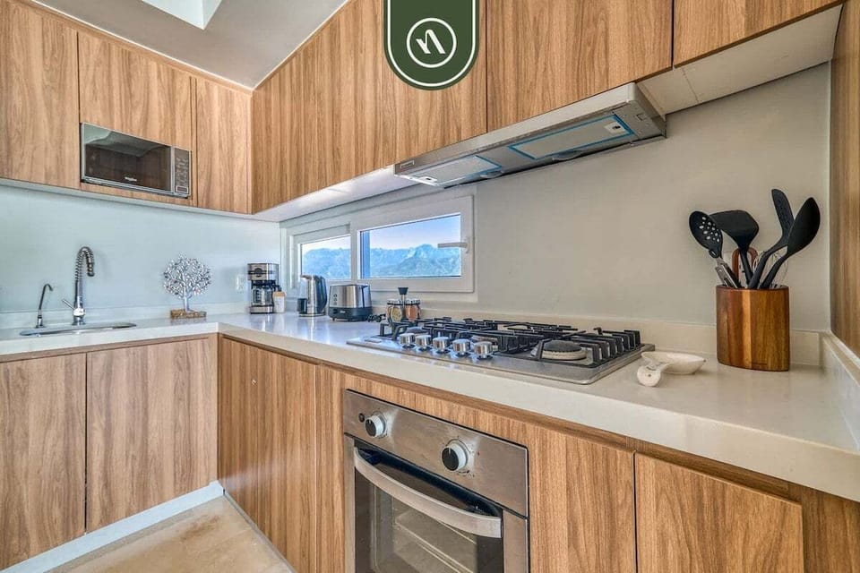 Seamless dining and kitchen layout for comfort and style.