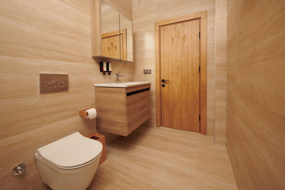Deluxe Triple Room, Sea View | Bathroom | Shower, towels, soap, shampoo