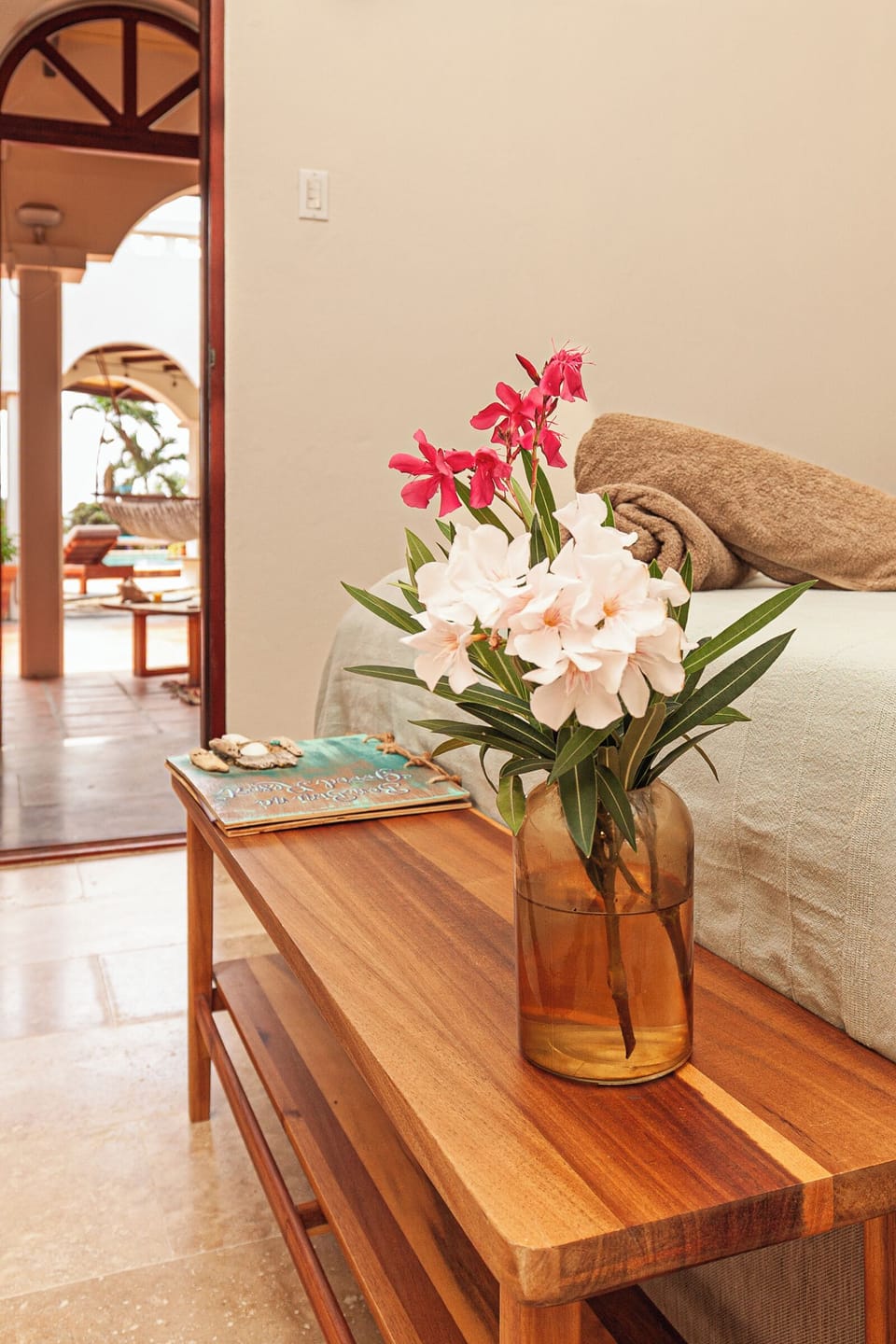 Standard Room, 1 King Bed | In-room safe, free WiFi, bed sheets