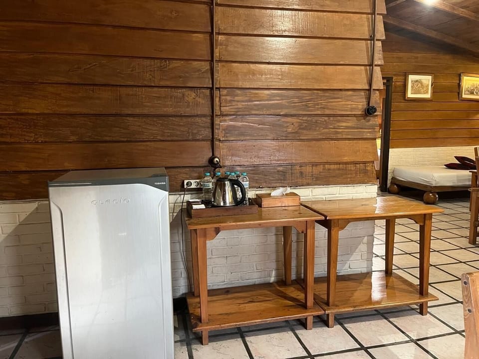 Classic House, Garden View | Mini-refrigerator