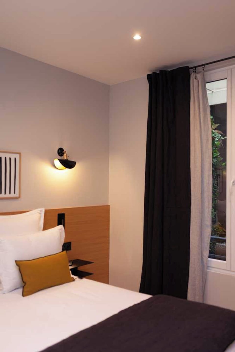 Apartment | 1 bedroom, laptop workspace, bed sheets