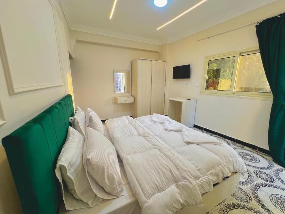 Double Room, Balcony, Desert View | Free WiFi