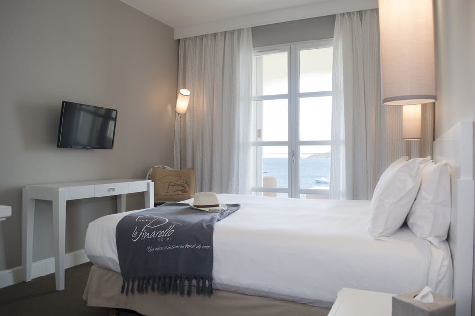 Standard Double Room, Beachside | Premium bedding, pillowtop beds, minibar, in-room safe