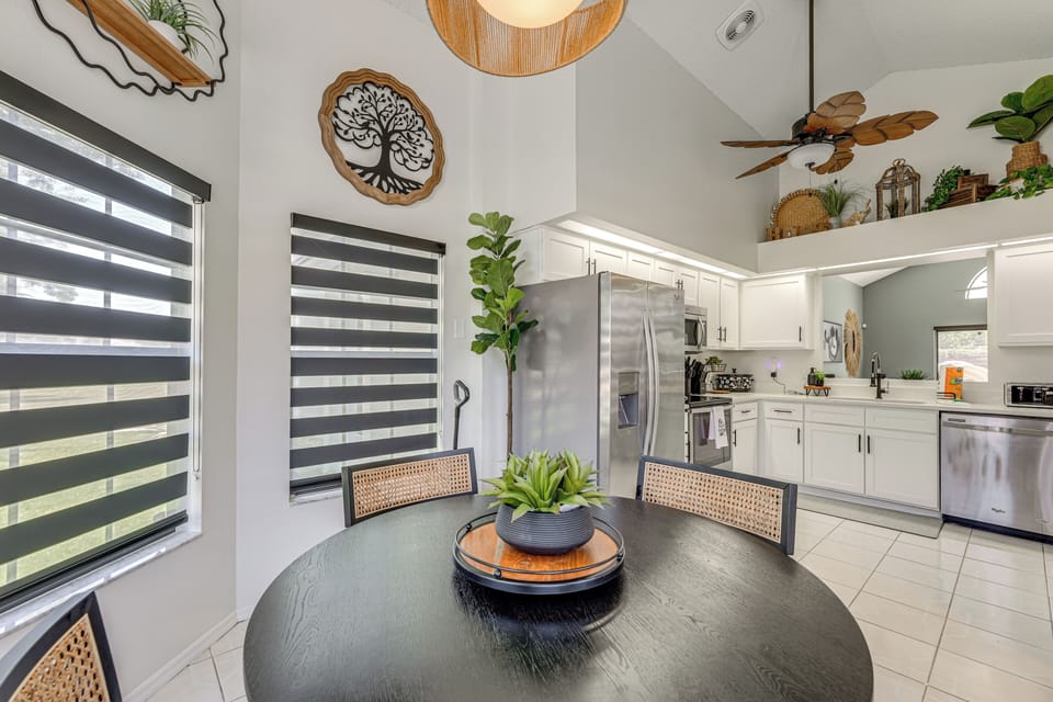 House (4 Bedrooms) | Interior
