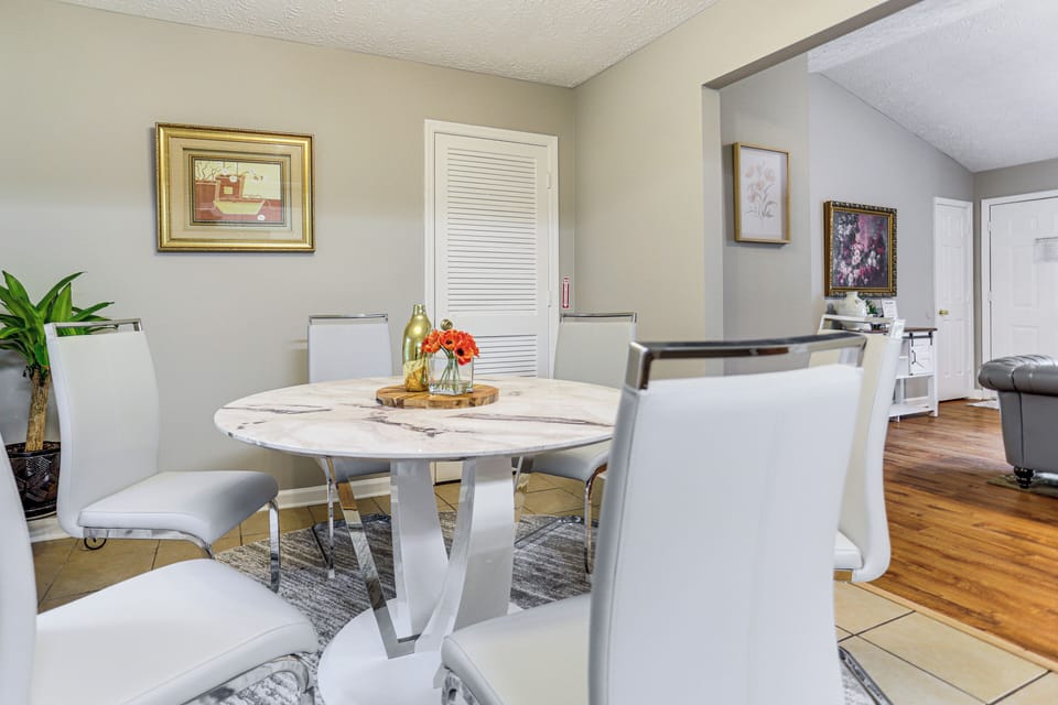 House (4 Bedrooms) | Interior