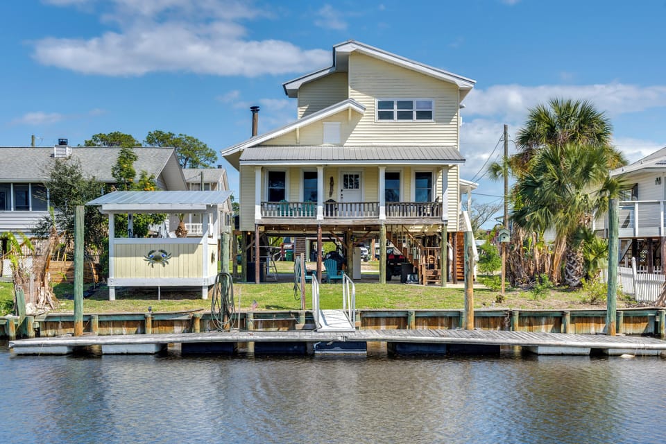 House (4 Bedrooms) | Front of property