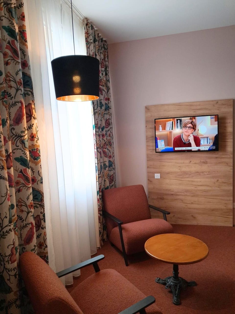 Classic Suite, City View | Soundproofing, iron/ironing board, free WiFi