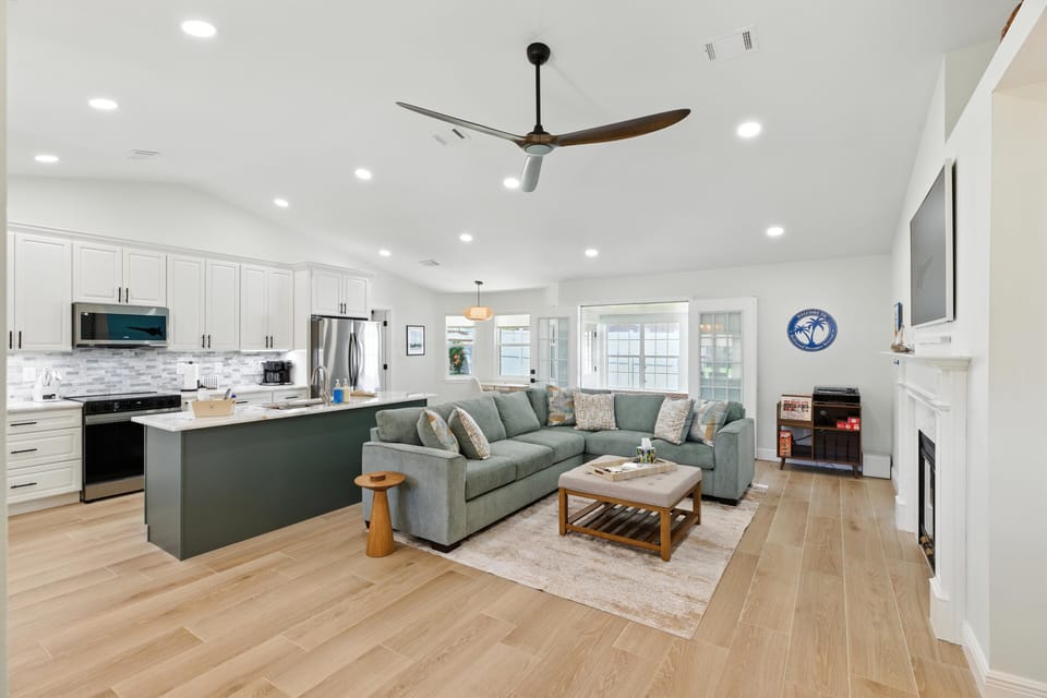 House, 3 Bedrooms | Living area | Smart TV, streaming services