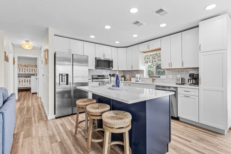 House, 3 Bedrooms | Private kitchen | Coffee/tea maker, fridge, oven, toaster