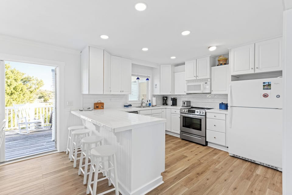 ROOM FOR ALL TO COOK AND BE TOGETHER