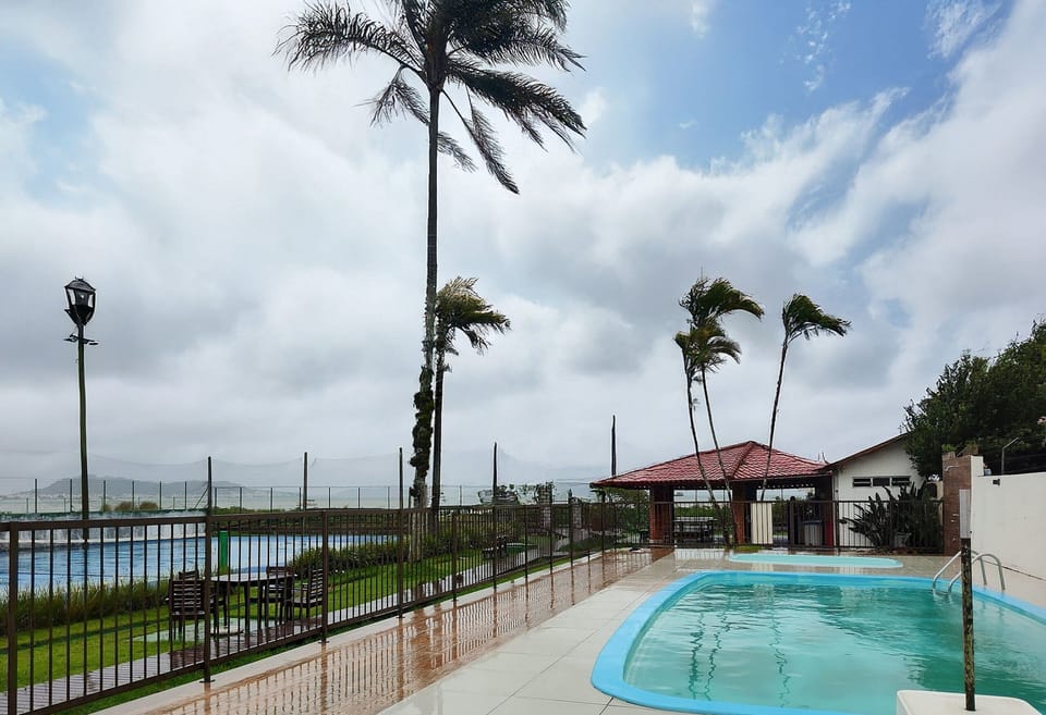 Basic Apartment | Pool