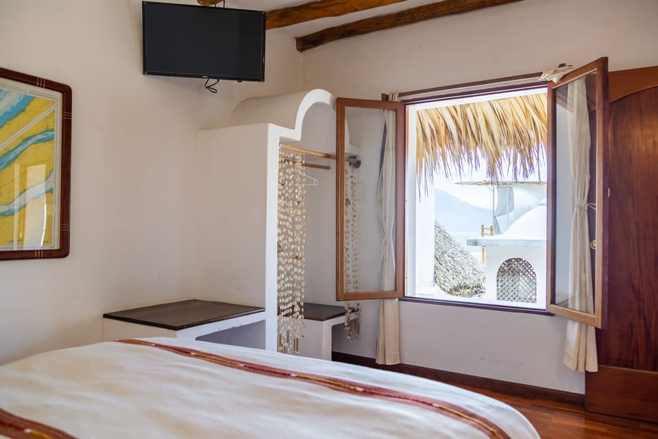 Basic Double Room, 1 Queen Bed, Non Smoking | Premium bedding, down comforters, bed sheets