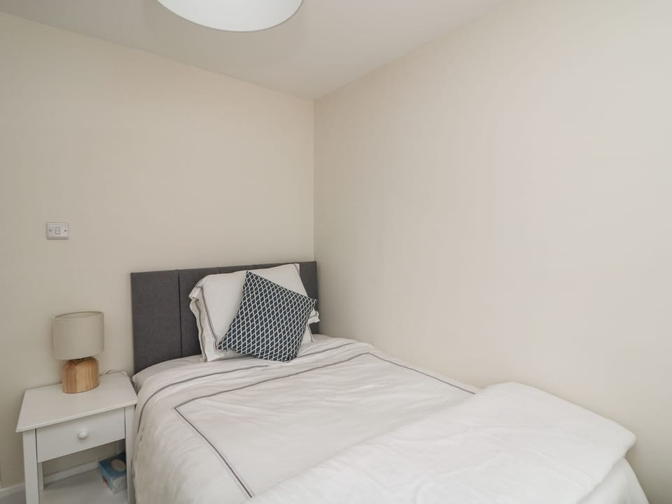 2 bedrooms, individually decorated, individually furnished, free WiFi