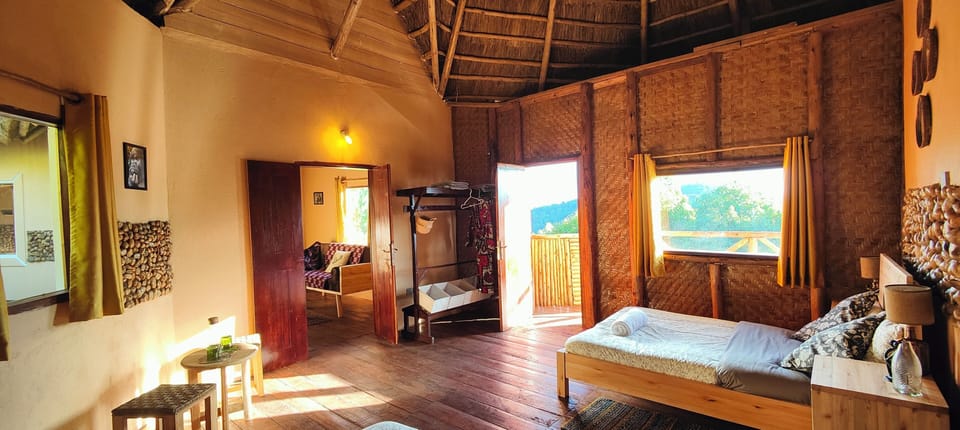 Traditional Quadruple Room | Individually decorated, individually furnished, bed sheets