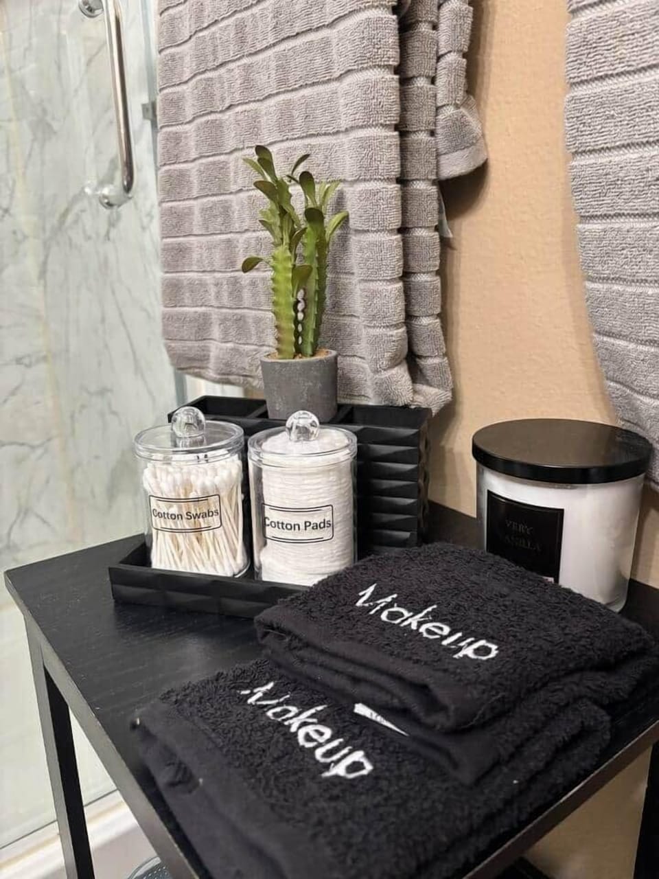 Bathroom amenities