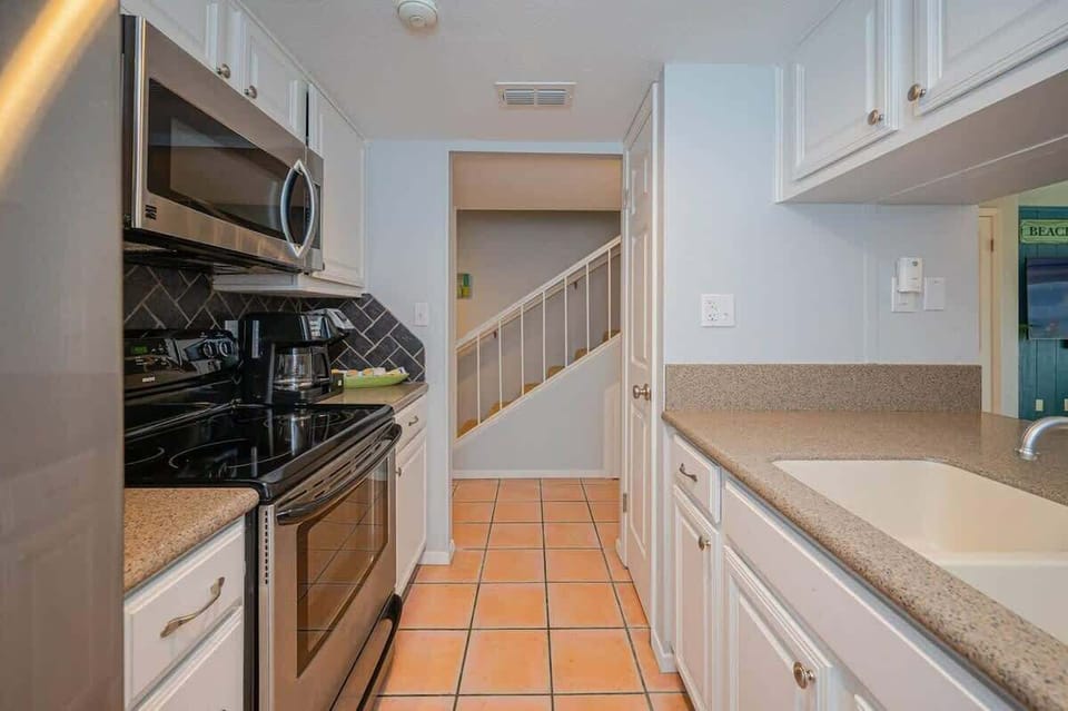 House, Multiple Beds, Pool Access (2110 Bayhouse) | Private kitchen | Coffee/tea maker