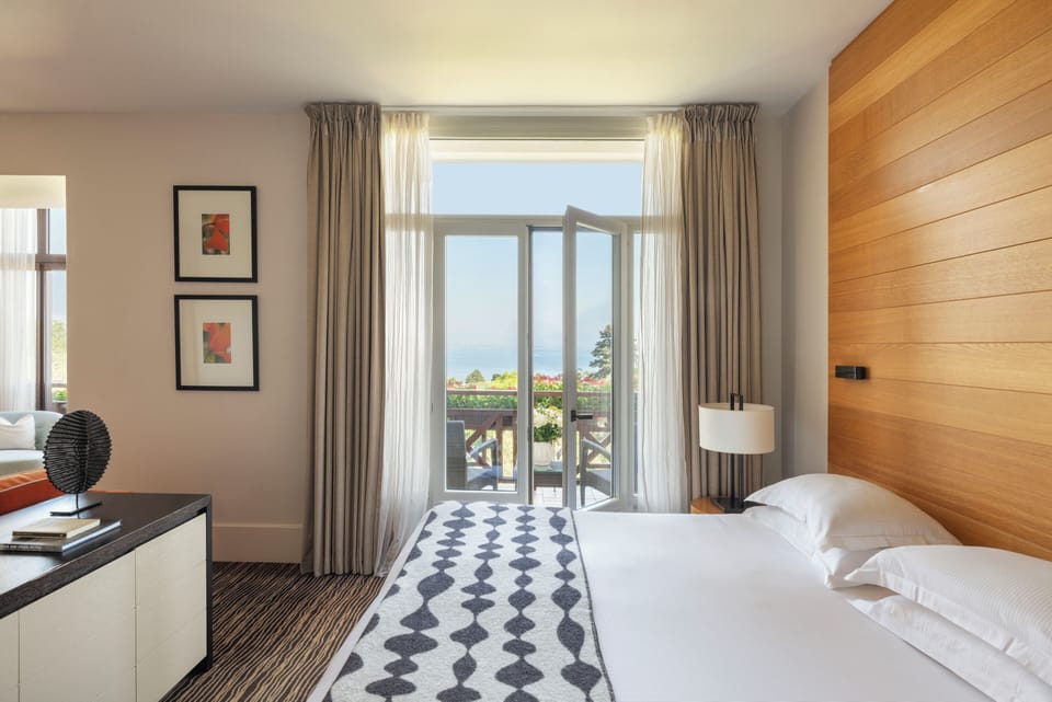 Suite, Lake View (Castel Lake View) | Minibar, in-room safe, desk, soundproofing