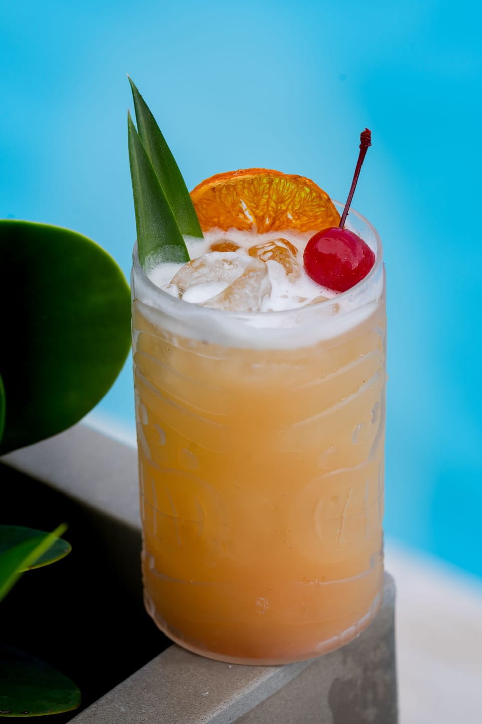 Poolside bar