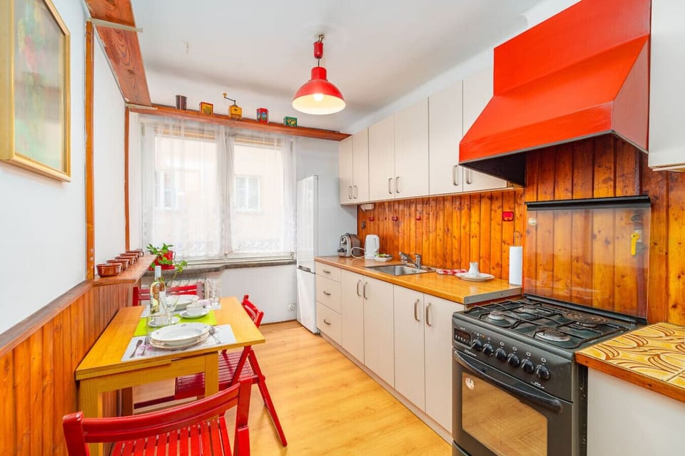 Fully Equipped Kitchen | Book Now with RENTUJEMY