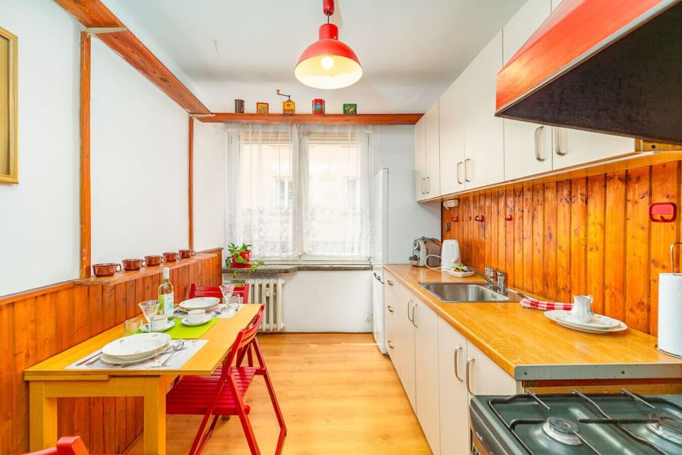 Fully Equipped Kitchen | Book Now with RENTUJEMY