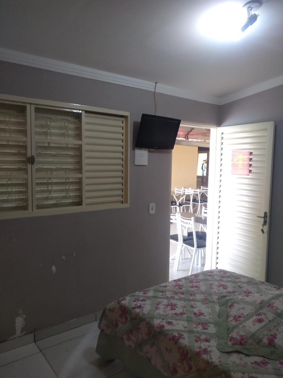 Minibar, blackout drapes, free WiFi, bed sheets