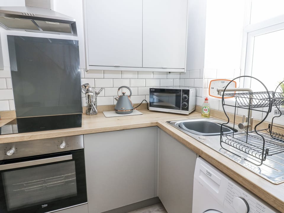 Cookware/dishes/utensils