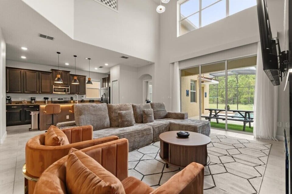 2924 Banana Palm Drive (5).jpg